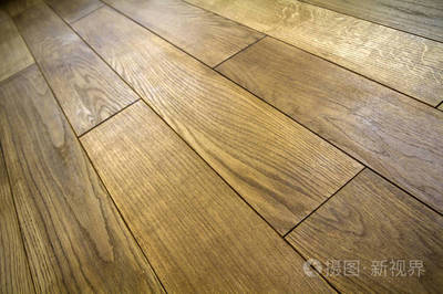 天然棕色紋理木地板 自然之美，家居之韻
